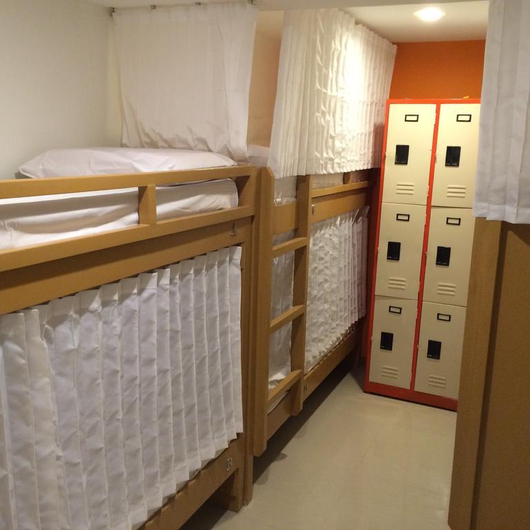 ストーン ハウス ホテル パサイ 部屋 写真